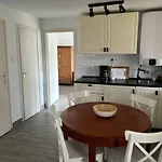 Small House Semesterbostad