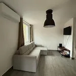 Small House *