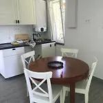 Small House *