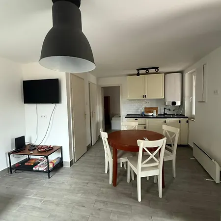Small House *