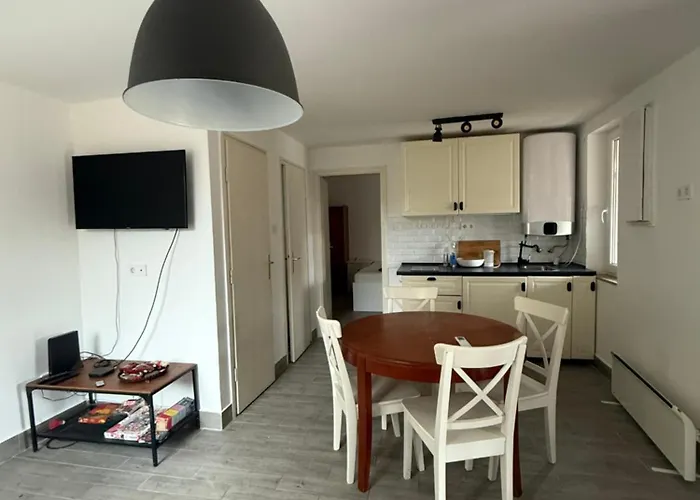 Small House *