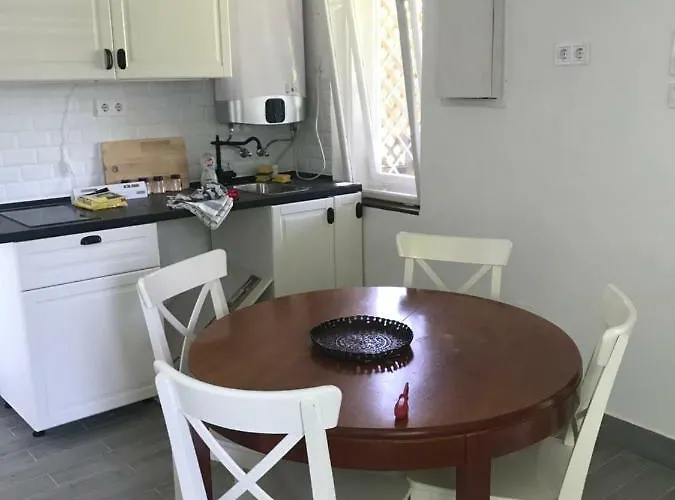 Small House *